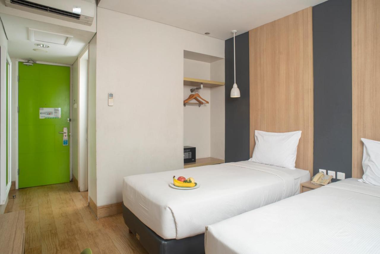 Hotel Citradream Semarang Exteriör bild